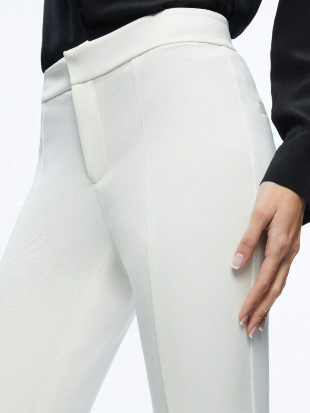 Alice + Olivia Walker Off White Slit Hem Cropped Pants size 4 - Picture 14 of 15